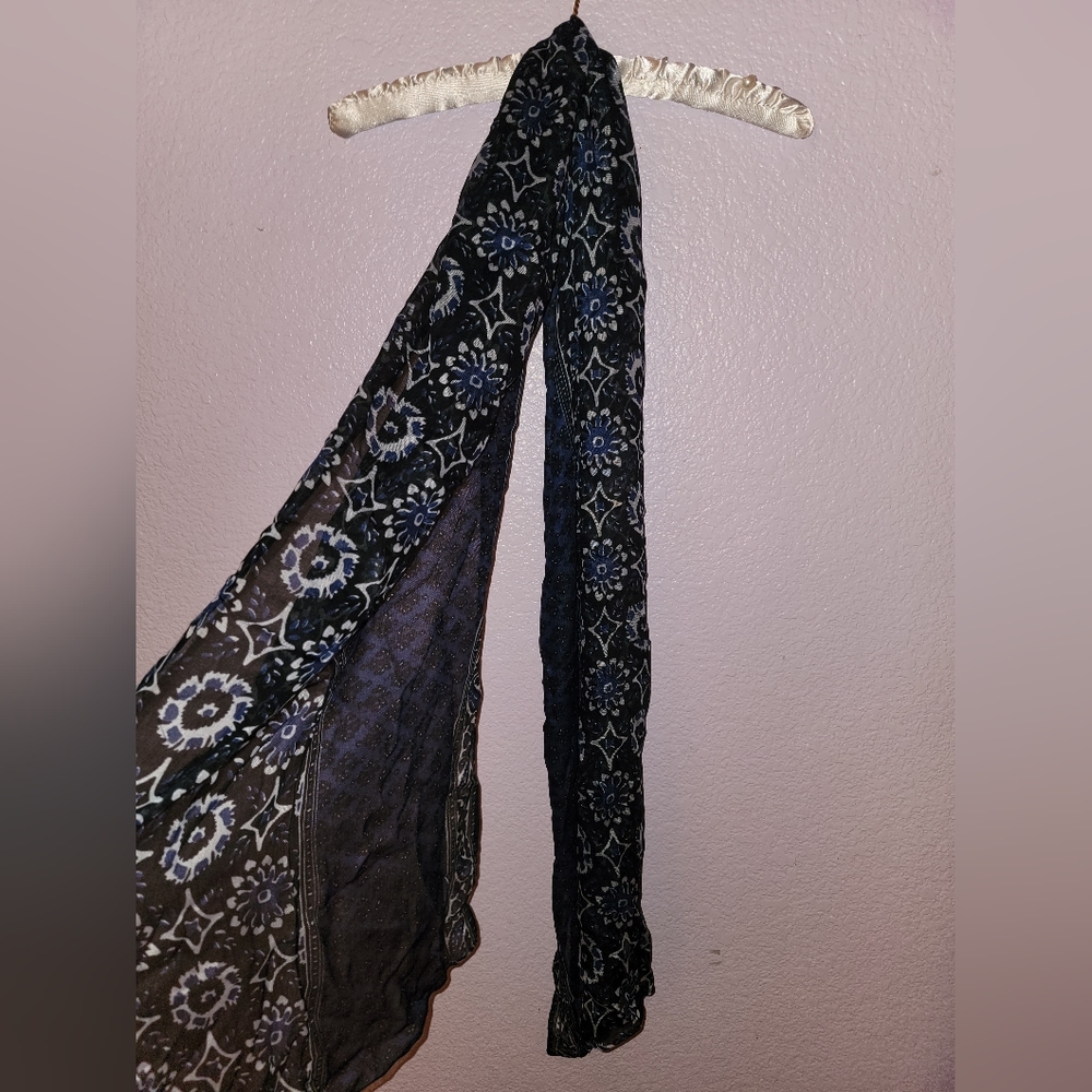 Lightweight Scarf